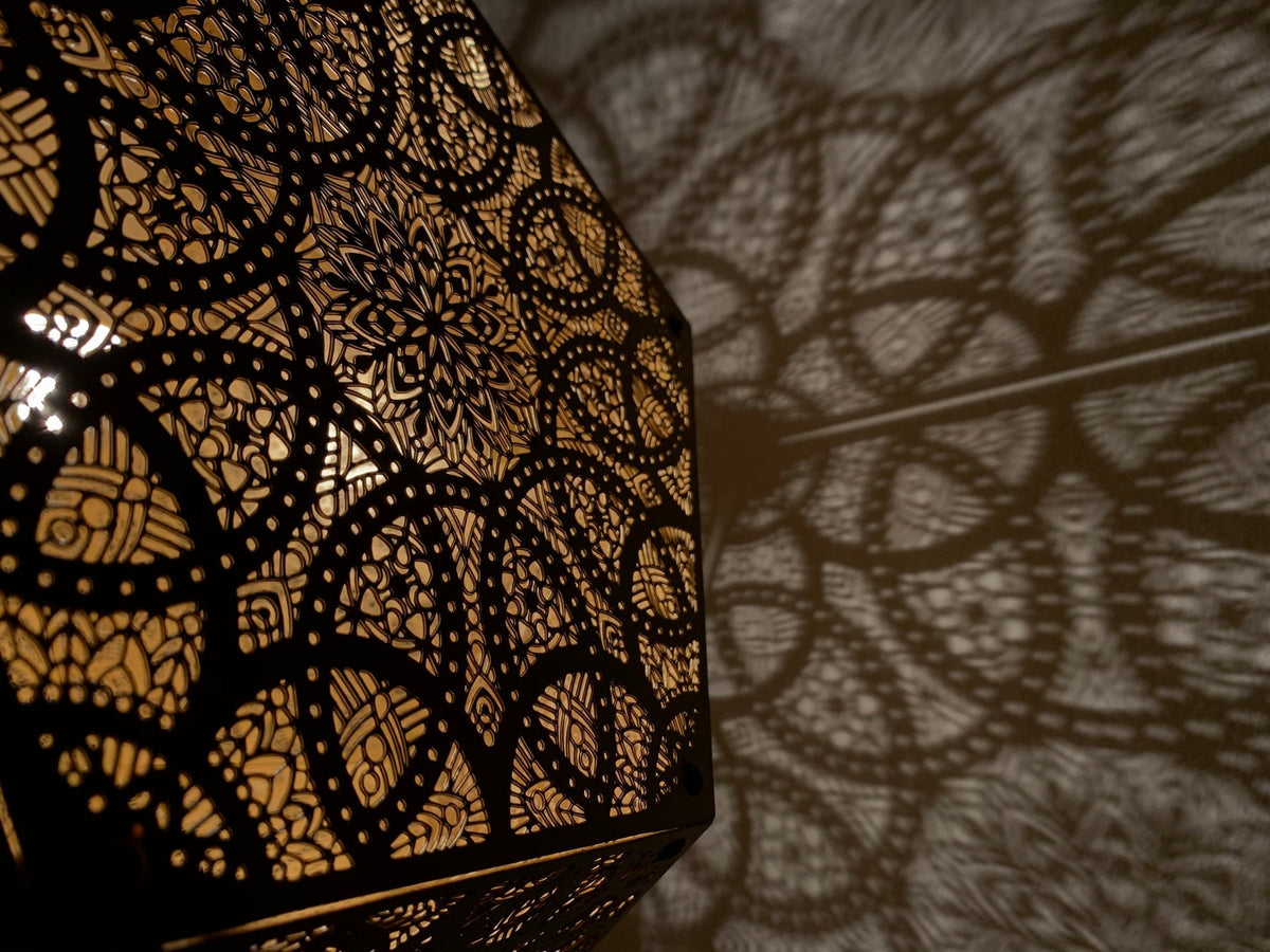 Designer Shadow Casting Pendant Lamp