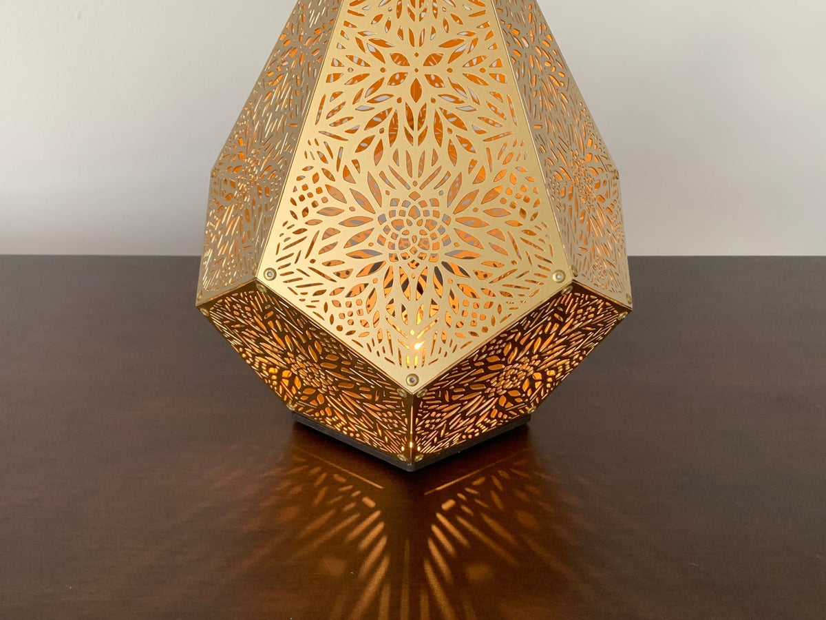 Elegant Golden Table Lamp