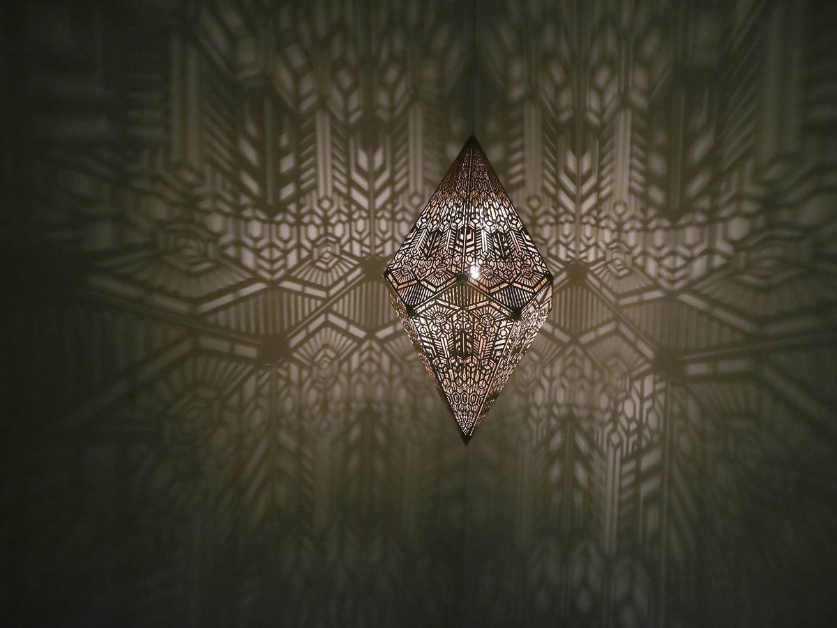 Elegant Shadow Design Ceiling Lamp
