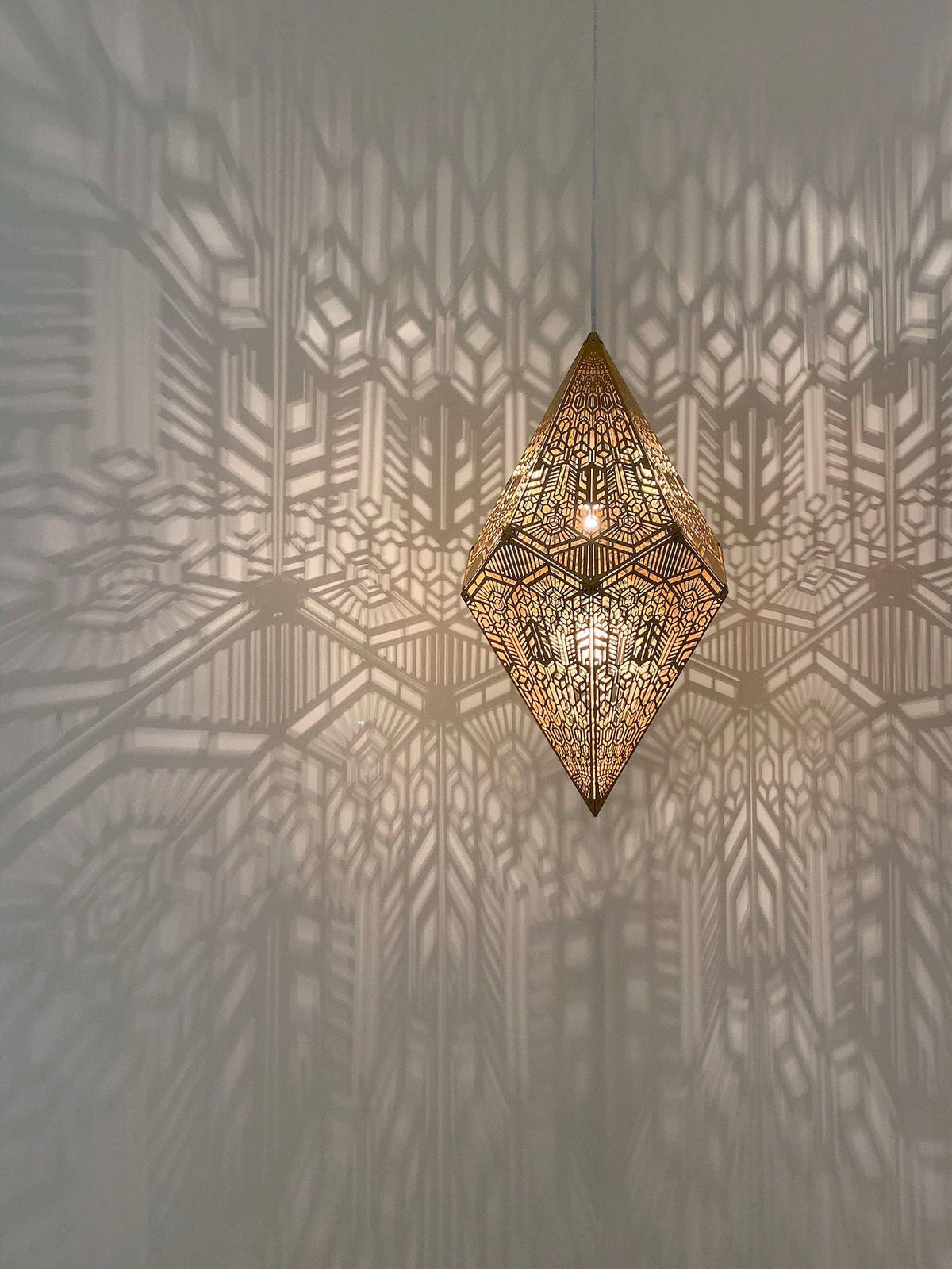 Elegant Shadow Design Ceiling Lamp