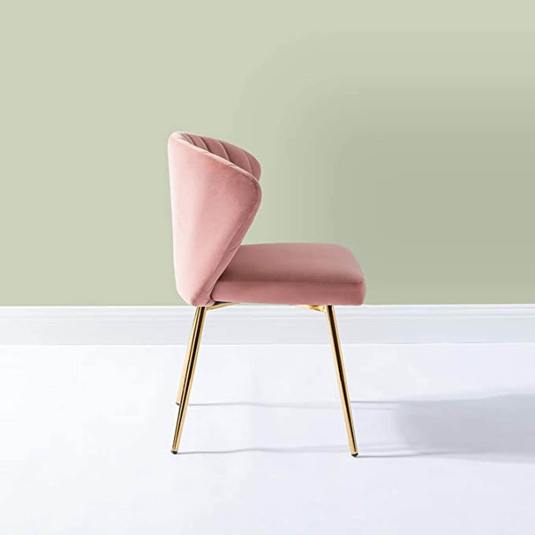 Pink Velvet Tufted Premium Lounge Chair